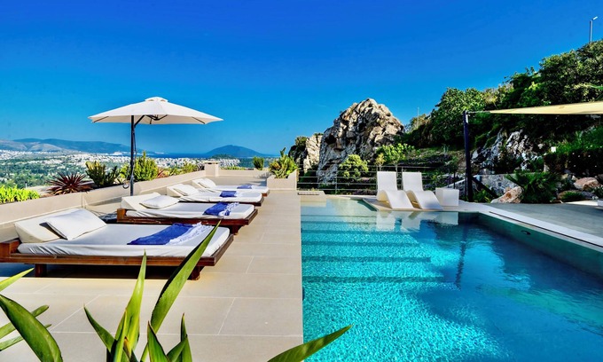 Dagbelen Villa | Mansion with elevator, housekeeper, breakfast