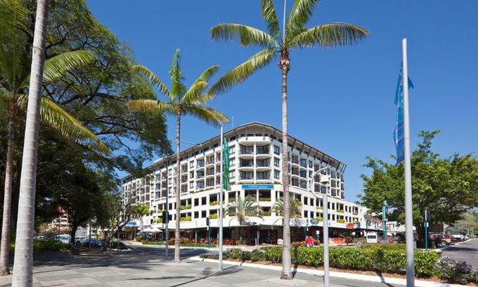 Cairns Central Business District Hotel | Mantra Esplanade Cairns