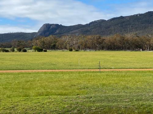 Porongurup Cabin | Manyat Peak cottages Carnaby