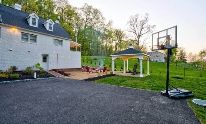 Mohnton House | Maple Grove Guesthouse
