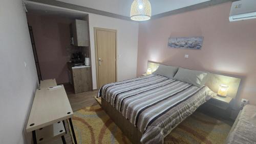 Spata-Artemida Apartment | Maria guesthouse