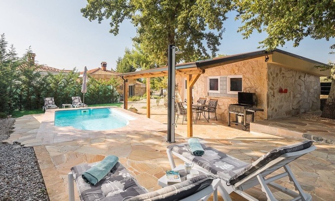 Buici Villa | MariAna/Holiday House MariAna with prvate Pool and garden
