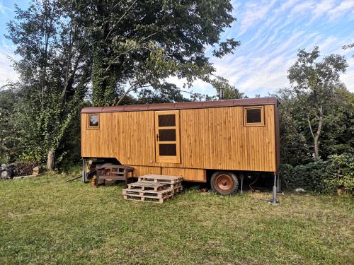 Horni Stropnice Cabin | Maringotka Rozálka