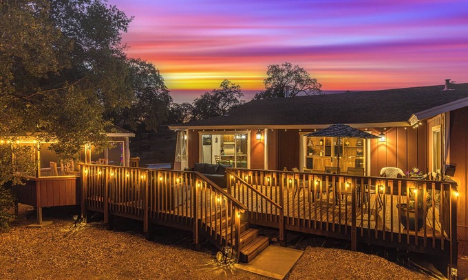 Mariposa House | MARIPOSA DREAM VIEW MOUNTAIN HOUSE- 36 miles to Yosemite park entrance!