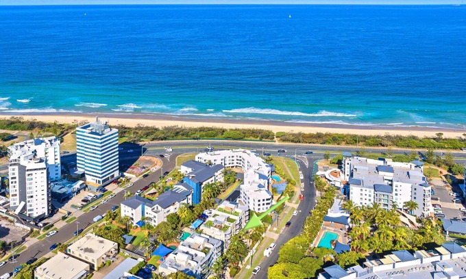 Maroochydore Apartment | Maroochydore Beach with Pool