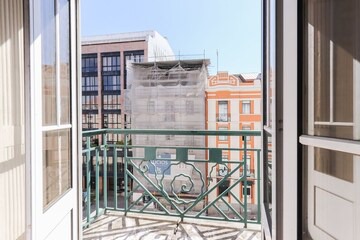 Santo Antonio Apartment | Marquês de Pombal | Private Bedroom 2 | 6 guests in Lisboa