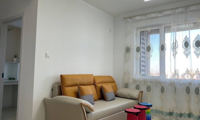 Yantai Apartment | Marvelous 2-bedroom apartment with WiFi in Yantai