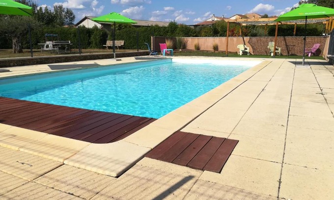 Laurac-en-Vivarais House | Mas du droulet piscine chauffée