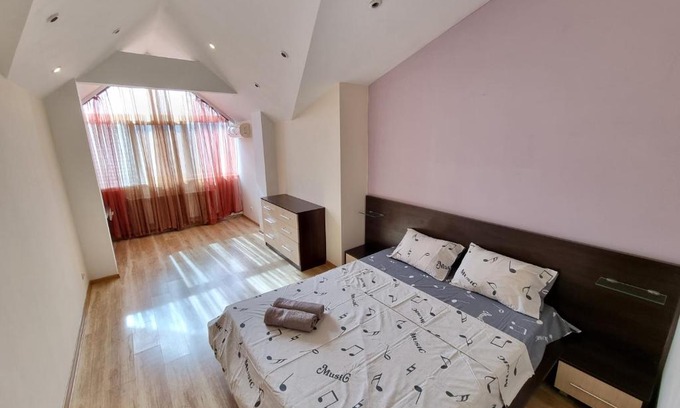 Chisinau Apartment | Mateevici and Puskin street near Lake