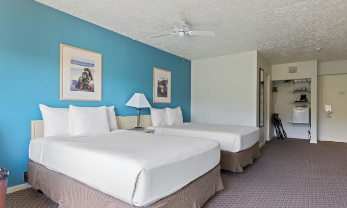 Kahului Hotel | Maui Escape! Harbor Views, Outdoor Pool, Short Drive to Maui Tropical Plantation