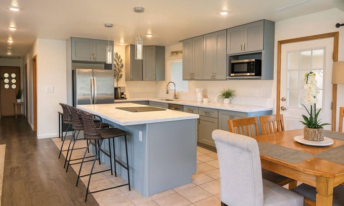Hauula House | Mauka Sunrise, Walk to Hau‘ula Beach & Trails, A/C