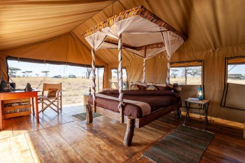 Serengeti National Park Cabin | Mawe Tented Camp