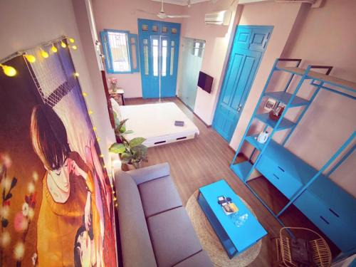 Hoan Kiem House | MAY - BLUE with BALCONY