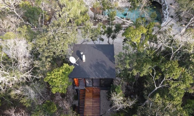 Soliman Bay Cottage | Maya Eco-Tower Oasis: Elevate your living amidst nature, steps from Cenote!