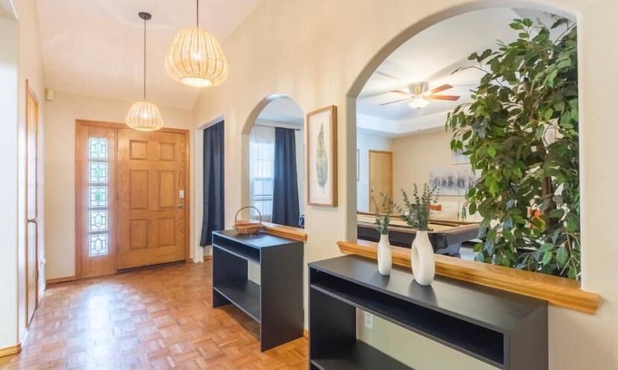 McAllen House | McAllen Majesty 4BR w Pool and Comfort