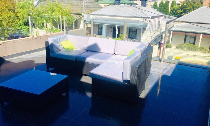 Richmond House | MCG 2.7km away, spacious townhouse. Amazing city views, huge balcony!