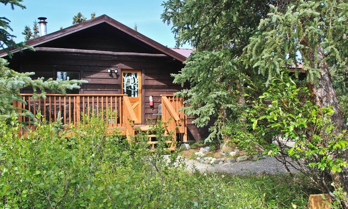 Denali National Park Cabin | McKinley Creekside Cabins & Cafe'-The Carlo Guest Cabin