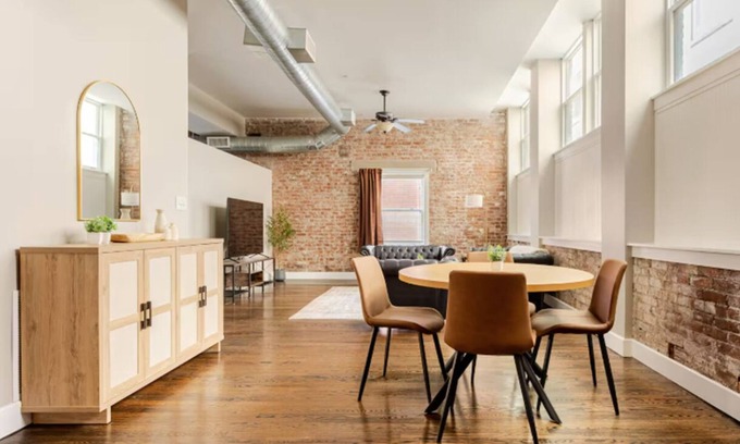 Mile Square Apartment | McOuat Place 5D - Luxury 1 Bed Downtown Indy Apartment Prime Location