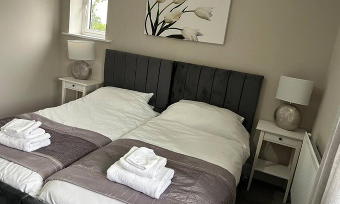 Alfreton House | Meadow View