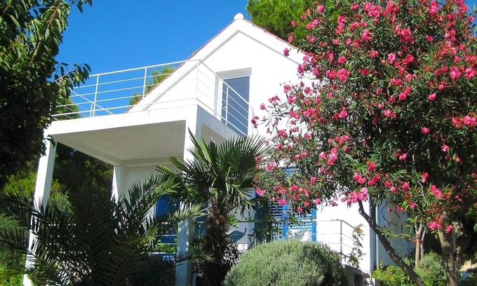 Prvic Luka House | Mediterranean Beach House On Prvic Island Near Šibenik