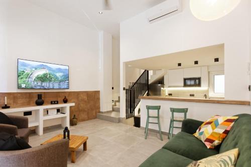 Sant Adria de Besos Apartment | Mediterranean Bliss