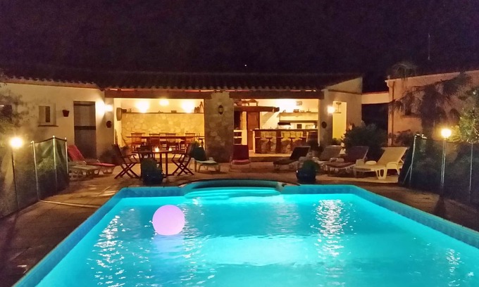 Malves-en-Minervois Villa | Mediterranean style villa in a green setting, on a plot of 2900m2.