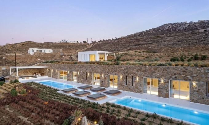 Ftelia Villa | Mega Mansion II - Six Bedroom Villa Sleeps 13 - Walking distance from the beach
