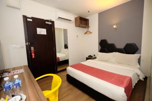 Taman Charming Hotel | Memoire Hornbill Hotel Kuching Sarawak