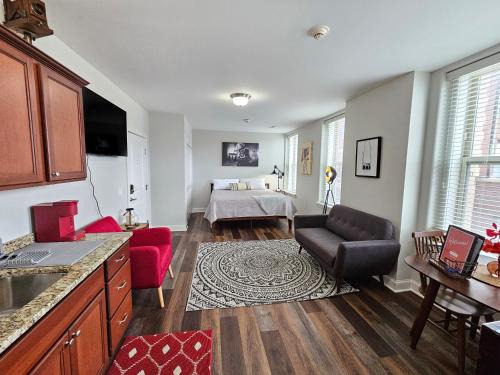 Champaign Apartment | Memorable Stay at The Inman - 216