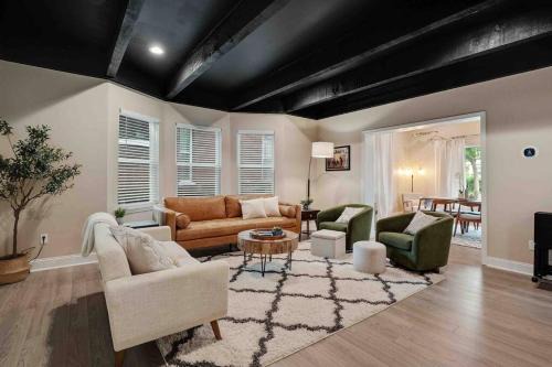 Midtown Villa | Memphis Midtown Oasis in the heart of Midtown!