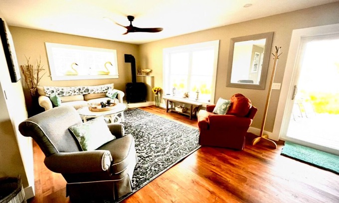 DownEast and Acadia Maine Cottage | Mermaid Mist- Seaside. Oceanfront. Brand new! Year round luxury! Very spacious!