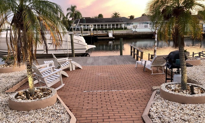 Gulf Harbors House | Mermaid's Cove🧜🏻♀️🌊GORGEOUS PREMIER WATERFRONT Home! PRIVATE DOCK-FAST Gulf access!