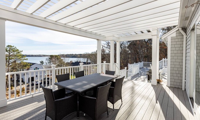 Yarmouth Port House | MERMAIDS POINTE ~ Oversized Ranch Home with amazing views!