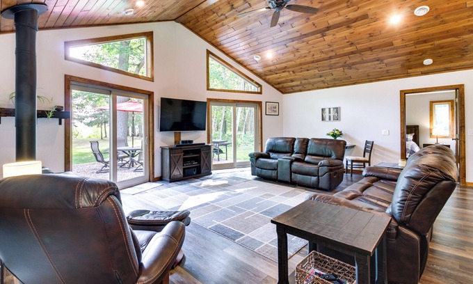 Crow Wing County House | Merrifield Vacation Rental w/Dock & River Access