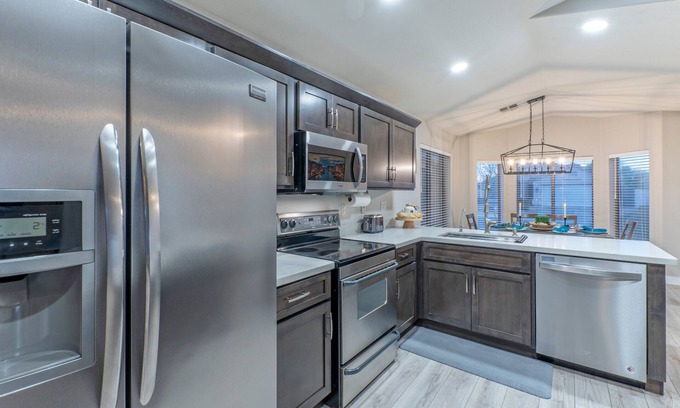 East Mesa House | Mesa, QUIET: Hikers/Bikers/Golfers Oasis, TVs All BRs, POOL w/Opt Heat, Patio, Grill, 2 Car Garage