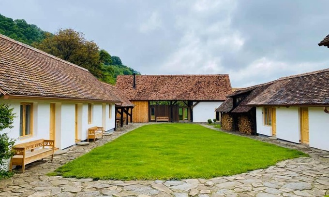 Bunesti Bed & Breakfast | Mesendorf Gasthaus