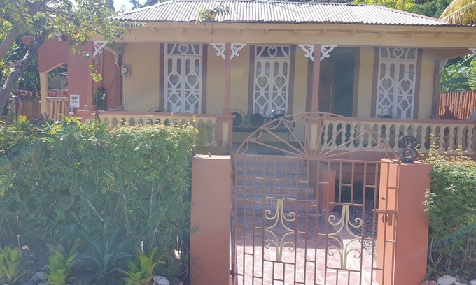 Port Antonio Hotel | Mesmerize Guest House