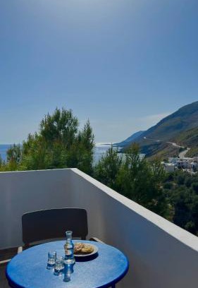 Khora Sfakion Apartment | Mesohori studios