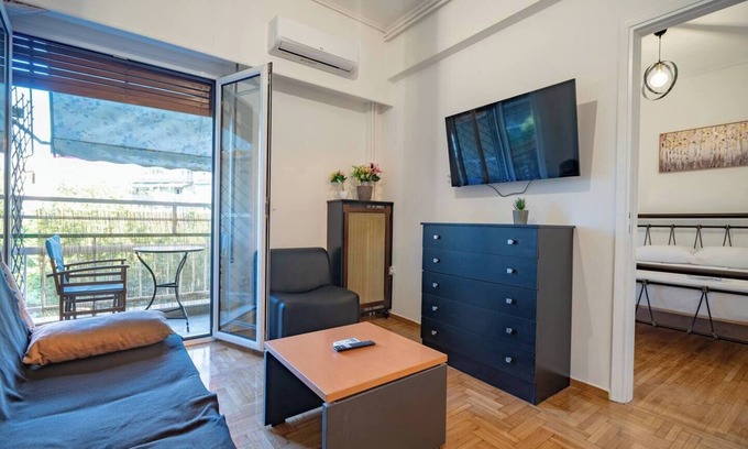 Kerameikos Apartment | Metaxourgio 3 persons apartment by MPS
