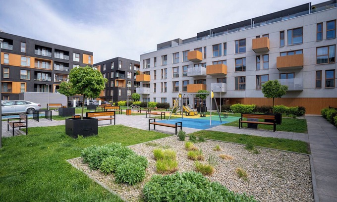 Brynow Apartment | Meteorologów Comfy Apartment