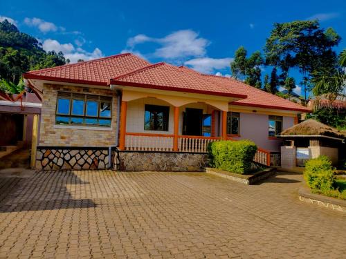 Kisoro Hotel | Mianzi Guest House