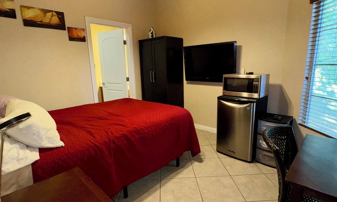 McCullough Hills Apartment | Micro Apt! Separate Entrance! - 30 Day or Longer Stay