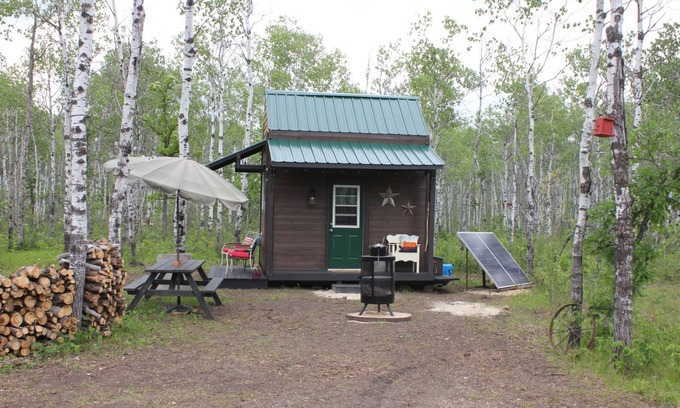 Gimli Cabin | Micro-cabin nestled in secluded forestn