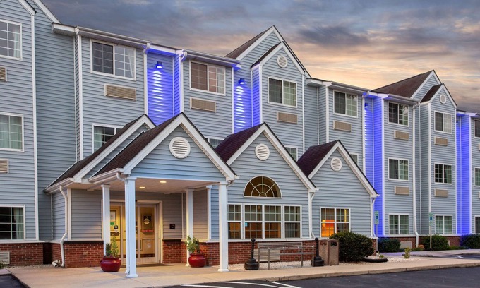 Lillington Hotel | Microtel Inn & Suites by Wyndham Lillington/Campbell Univ