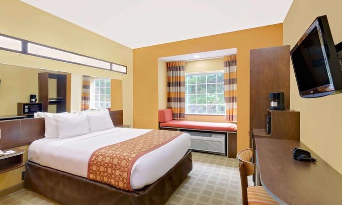 Princeton Hotel | Microtel Inn & Suites by Wyndham Princeton