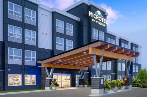 Kanata Lakes - Marchwood Lakeside - Morgan's Grant - Kanata Hotel | Microtel Inn & Suites by Wyndham Kanata Ottawa West