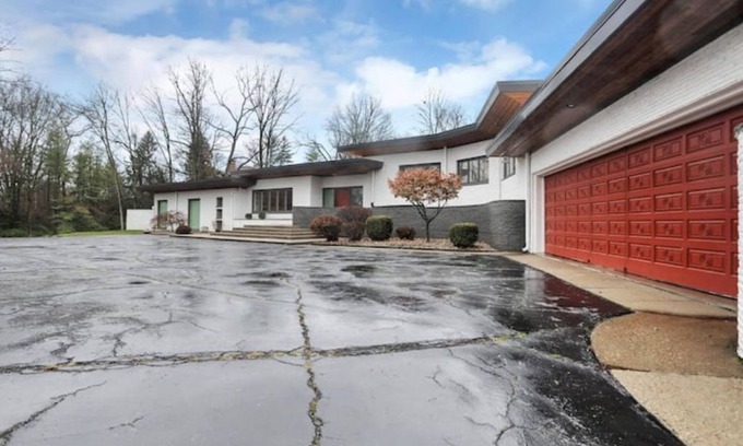 Meridian Hills House | MidCentury Modern Mansion