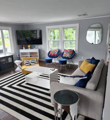 Newport East Apartment | Middletown Modern Apartment - RIBryan Property