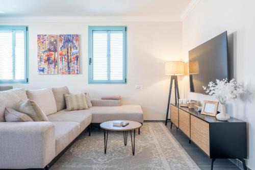 Zikhron Ya'aqov Apartment | Midrahov Luxury Apartment