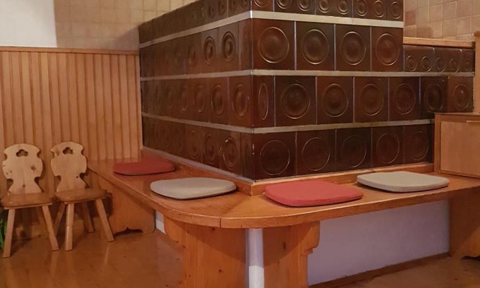Zelezniki House | Miklavževa hiša with a bread oven